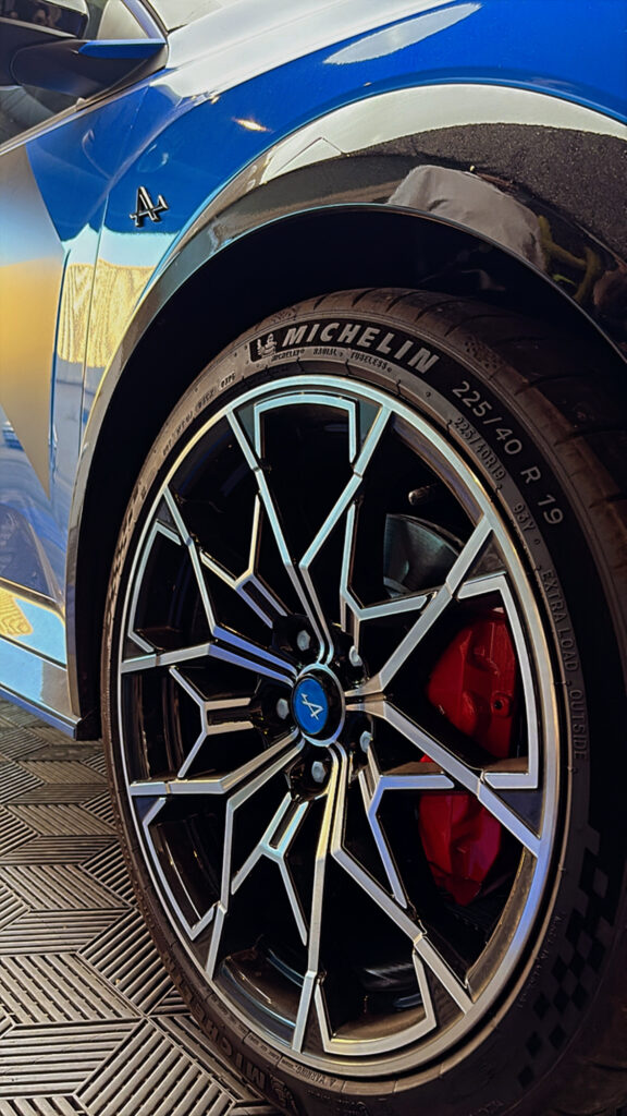 {"eid":"497154916176826","cameraposition":1}